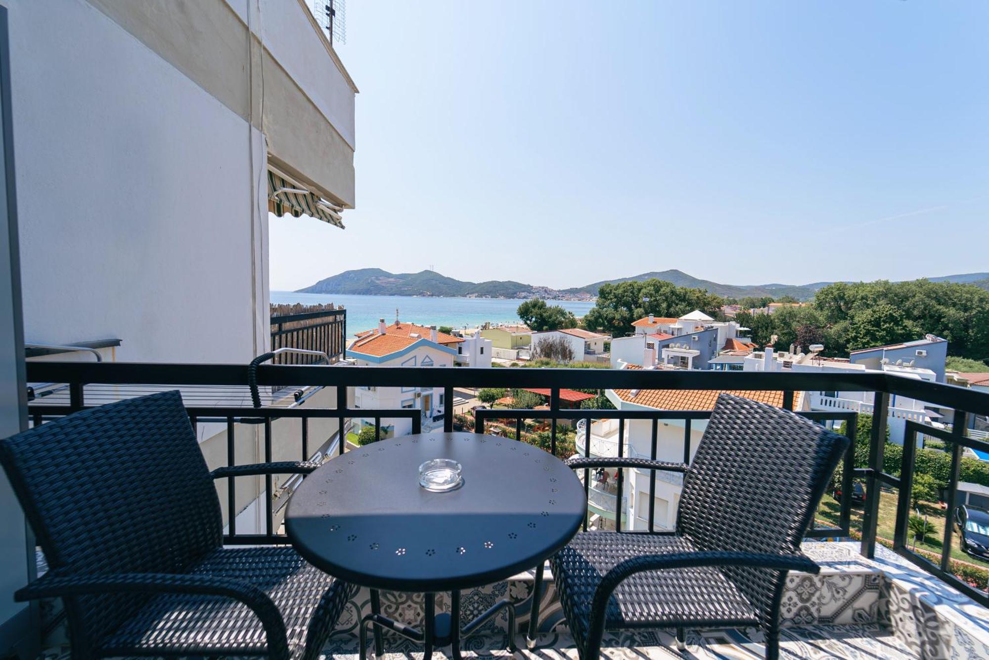 Aqua Heaven Apartment Nea Iraklitsa ภายนอก รูปภาพ